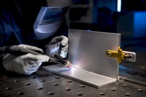 Soudage TIG AC sur un assemblage en aluminium anodisé